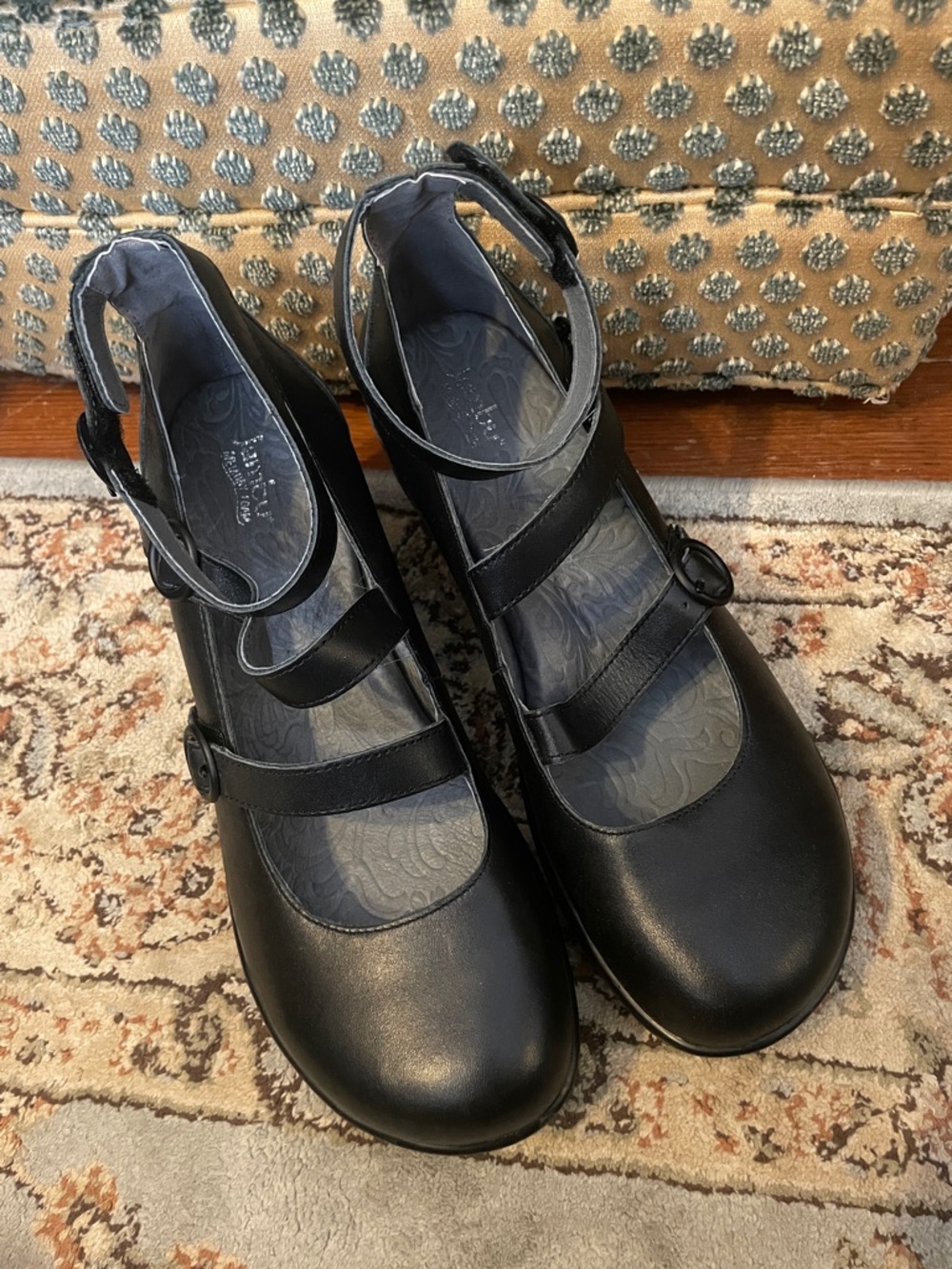 Black Jambu Mary Jane Style Heels with Ankle Strap | size 9.5